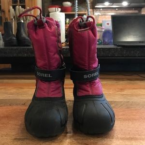 Sorel girls snow boots